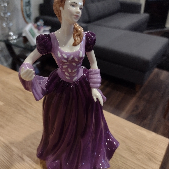 Royal doulton pretty ladies - Picture 1 of 5